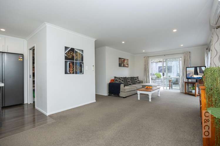 11 Jessie Rise Riverhead_13