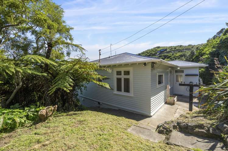 11 Aranoni Street Island Bay_15