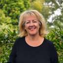 Roslyn Coombes AREINZ