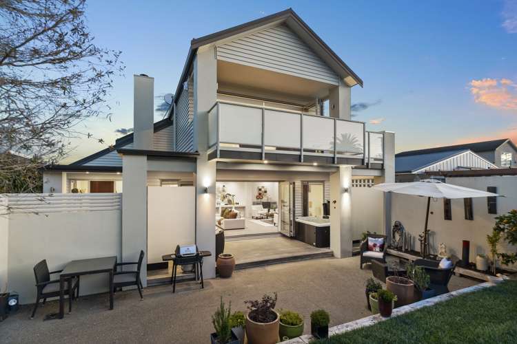 39 Williamson Avenue Belmont_22