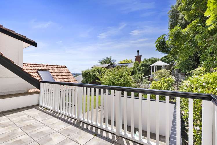 86 Victoria Road Devonport_35