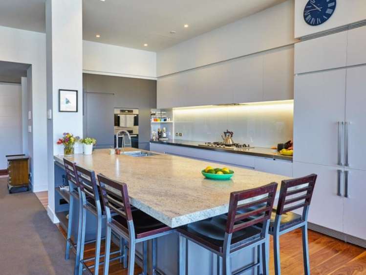 3b/3 Clyde Quay Wharf Te Aro_7