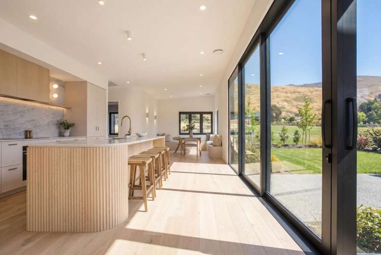 6 Stoneleigh Drive Wanaka_9