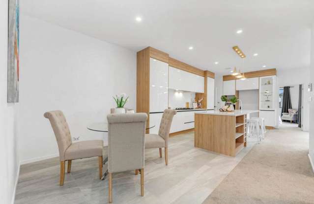 28 Bushfield Drive Flat Bush_4