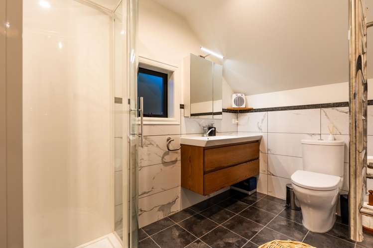15a Kitchener Square Highfield_8