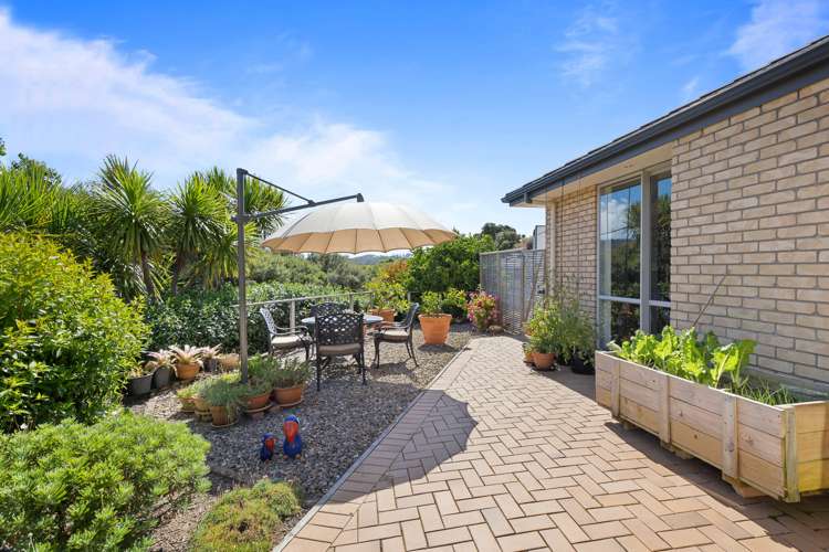 5 Fendalton Place Hatfields Beach_19