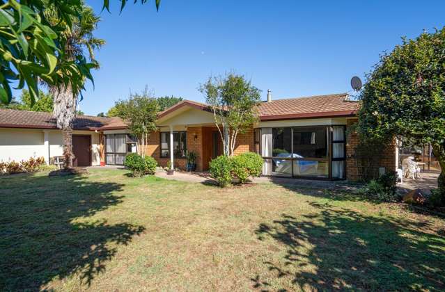 Family Home with Income Potential!