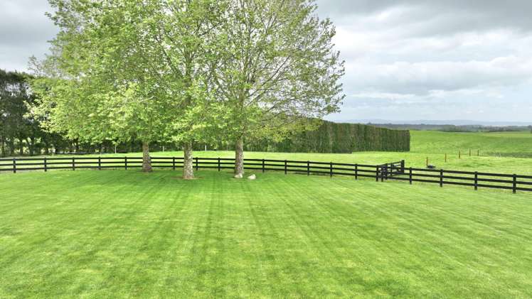 195 Batty Road Kingseat_35