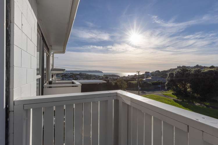 7/12 Thornley Street Titahi Bay_1