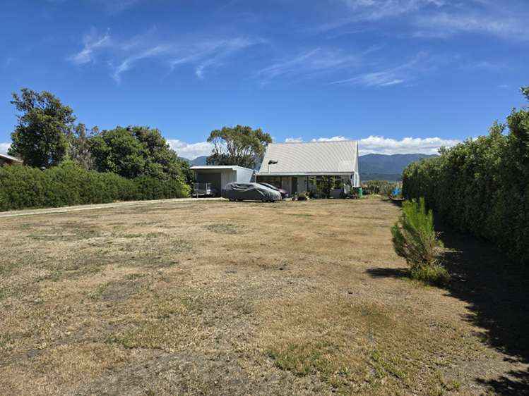 95 Lake Ferry Road Lake Ferry_1