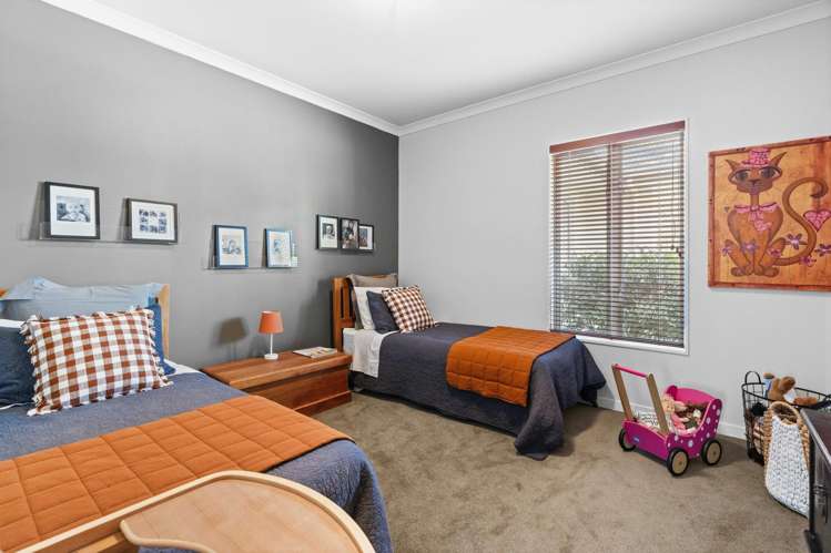 7 Rexwood Estate Carterton_17