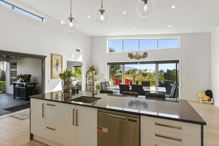 22 Taranui Way Paraparaumu Beach_17