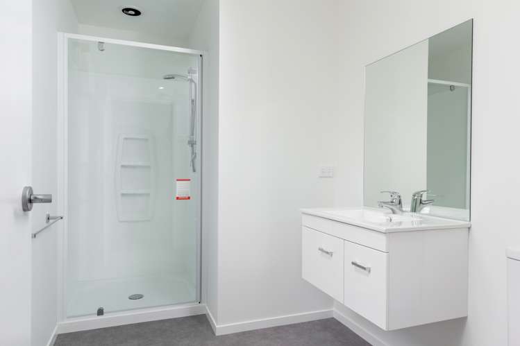 15 Spitfire Drive Burleigh_8