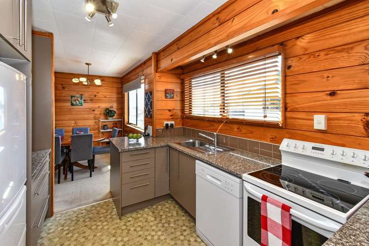 33 Kingseat Road Patumahoe_8