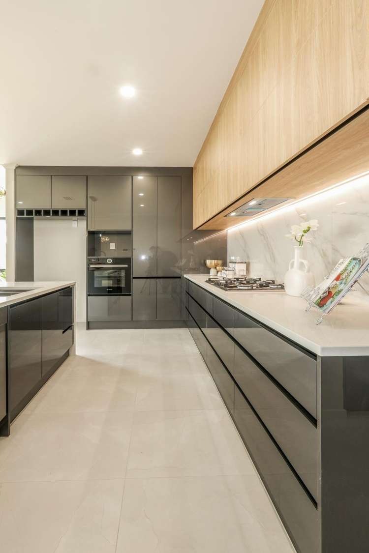 8 Tullymore Drive Flat Bush_5