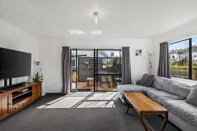 8A Solomon Street Brookfield_2