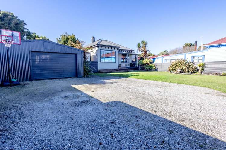 150 Stafford Street Hokitika_24