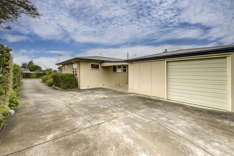 524 Hart Drive Frimley_15