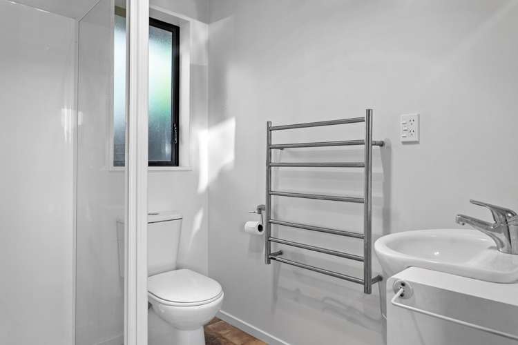 14 Clinton Lane Woolston_8