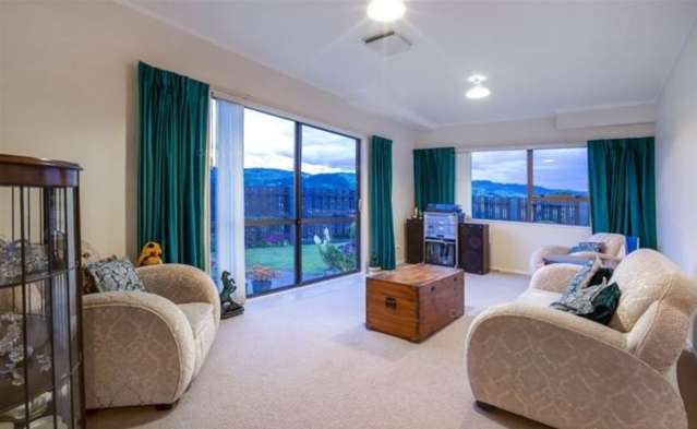 2 Saint Aidans Way 11538_2