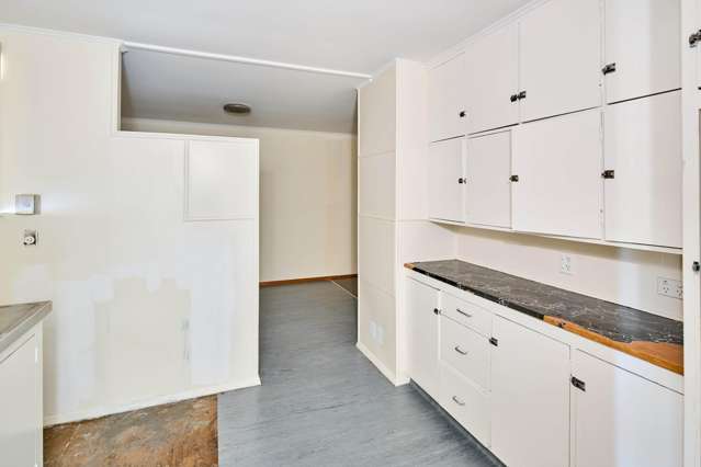 3 - 5 York Place Cannons Creek_3