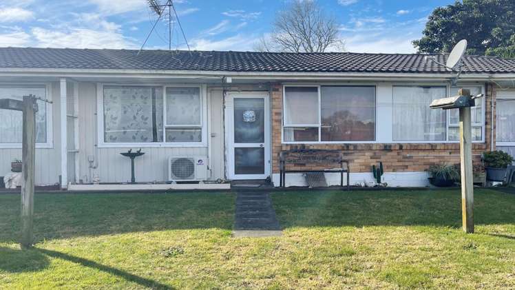 2/10 Pratt Street Papakura_5