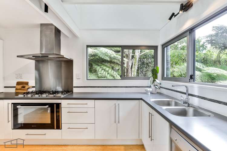 334 Huia Road Titirangi_13