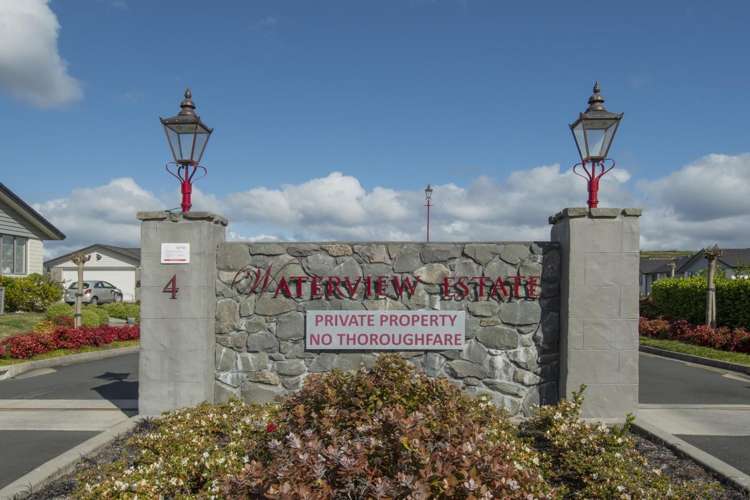 26/4 Greystone Place Omokoroa_24