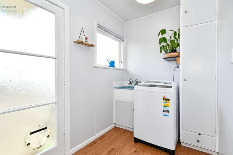 182 Queen Street Pukekohe_11