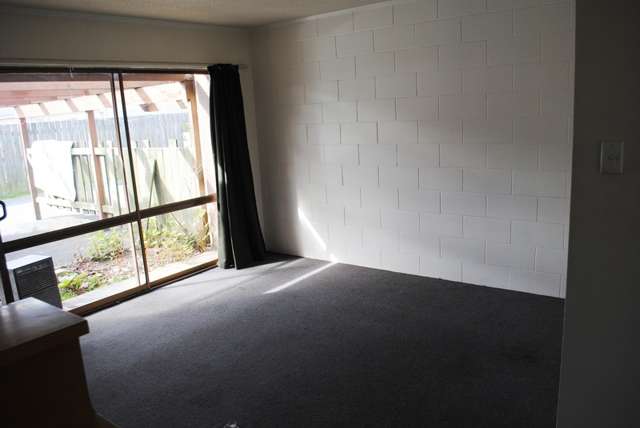 1/14 Pretoria Street Victoria_2