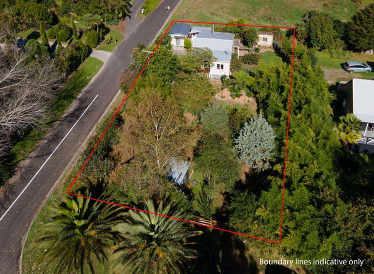 80 Victoria Street Waikino_16