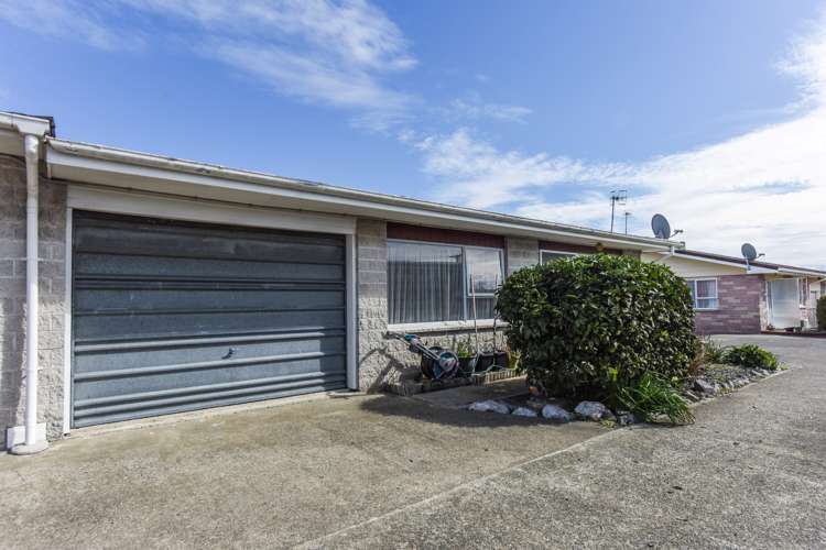 1/8 Exeter Street Stoke_7