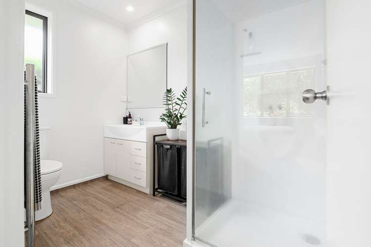 8 Parkside Drive Huntington_10