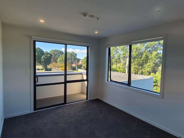 303/2A Raurenga Avenue Royal Oak_9