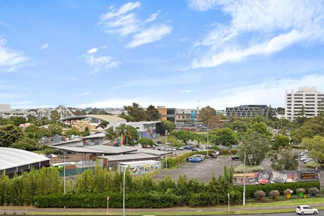 410/8 Lakewood Court Manukau_1