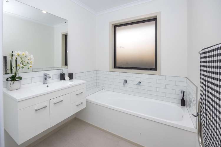 7 Korako Lane Baverstock_12