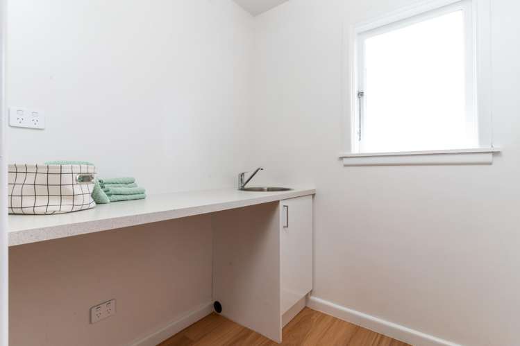 11 Ontario Place Wainoni_11