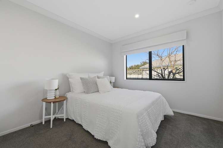 54 Mahonia Place Pyes Pa_15