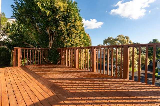 Charming 2-Bedroom Home in Tranquil Unsworth Heights