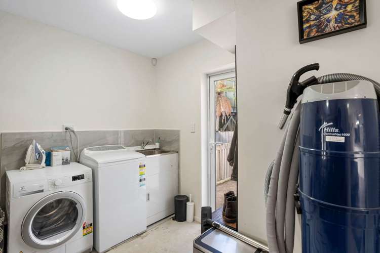 23a Derwent Crescent Titirangi_20