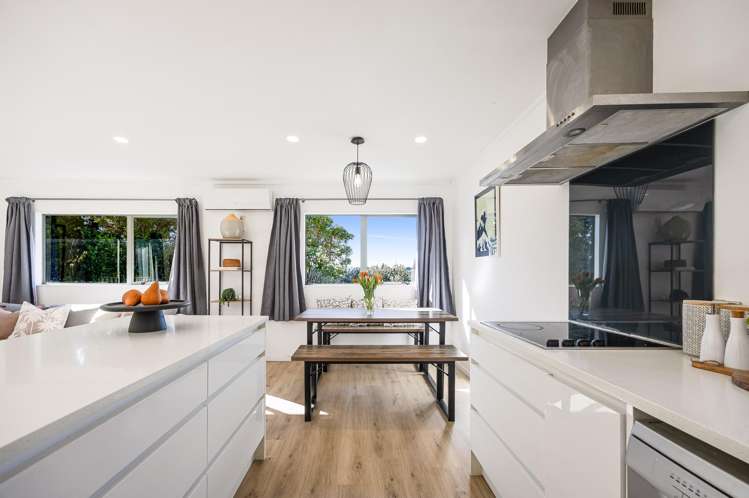 37A Lysander Crescent Beach Haven_3