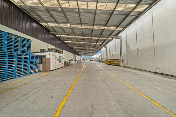 22 Ha Crescent Wiri_11