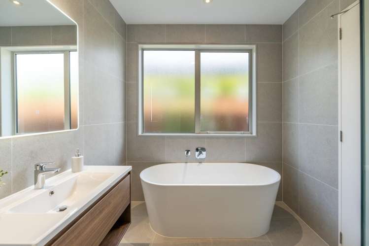 60 Symes Drive Red Beach_20