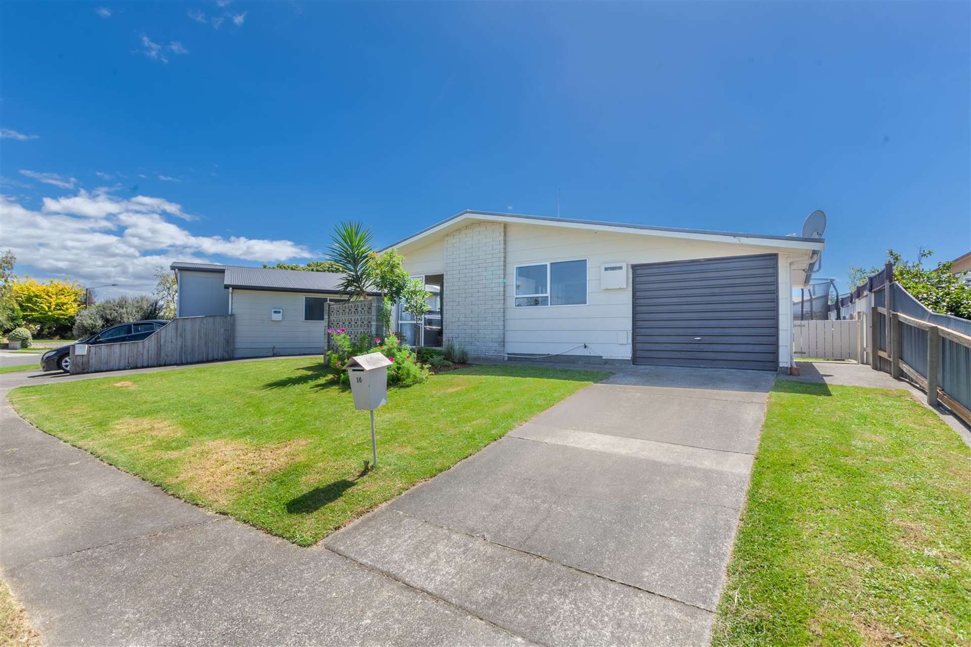 16 Guildford Street Tamatea_0