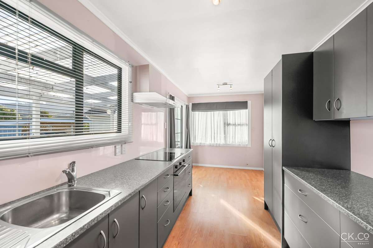 73 Golders Road_1