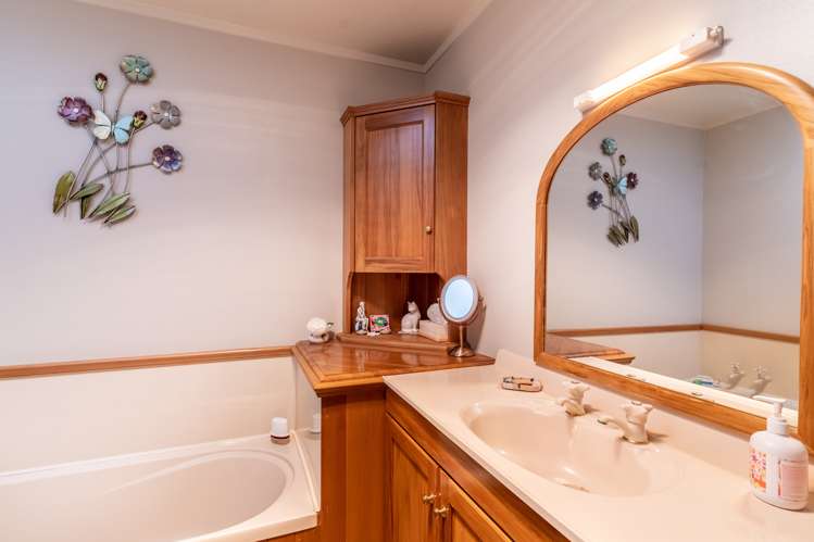 10 Calder Place Winton_11