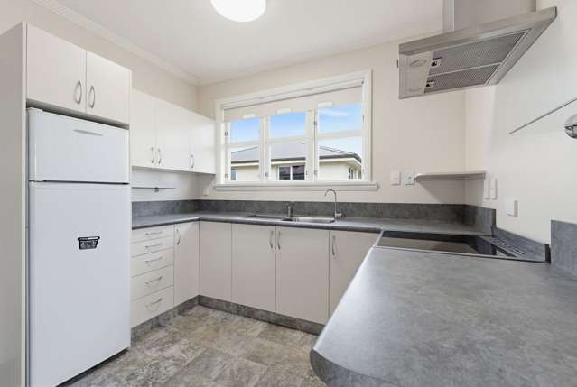 11 Lincoln Road Springvale_2