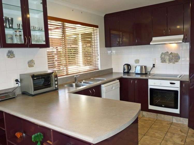 5 Mayer Crescent Wakefield_6