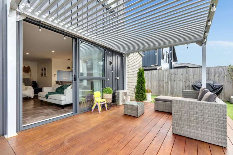 2/62 Cabourne Drive Glenview_14