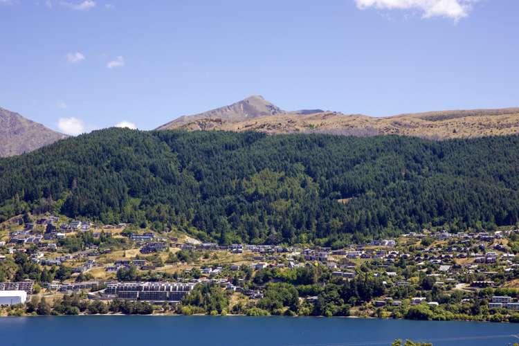 8 Spring Hill Road Kelvin Heights_8